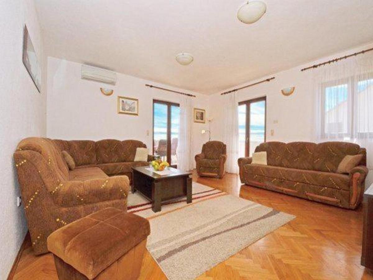 Apartment With Heated Pool And Sea View Trogir Exteriér fotografie